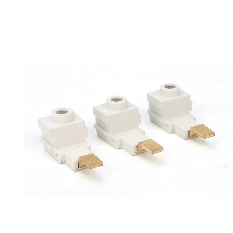 Đầu nối KC-01 kiểu lắp đặt trên cùng, tiện lợi cho thanh cái dẫn điện dạng lược Kuro